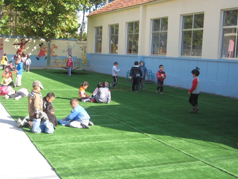 幼儿园人造草坪运动场地